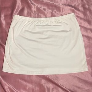 Windsor White Mini Skirt 🤍
